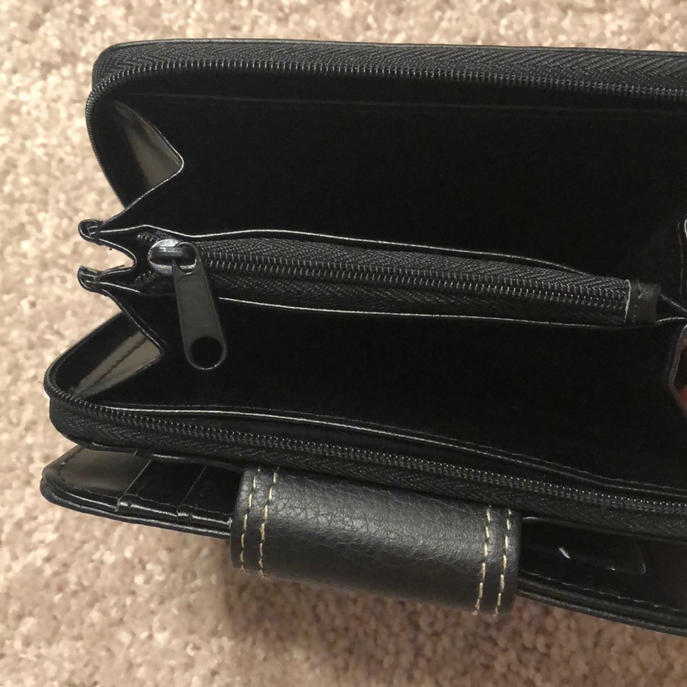 Wallet - Picture 3 of 4